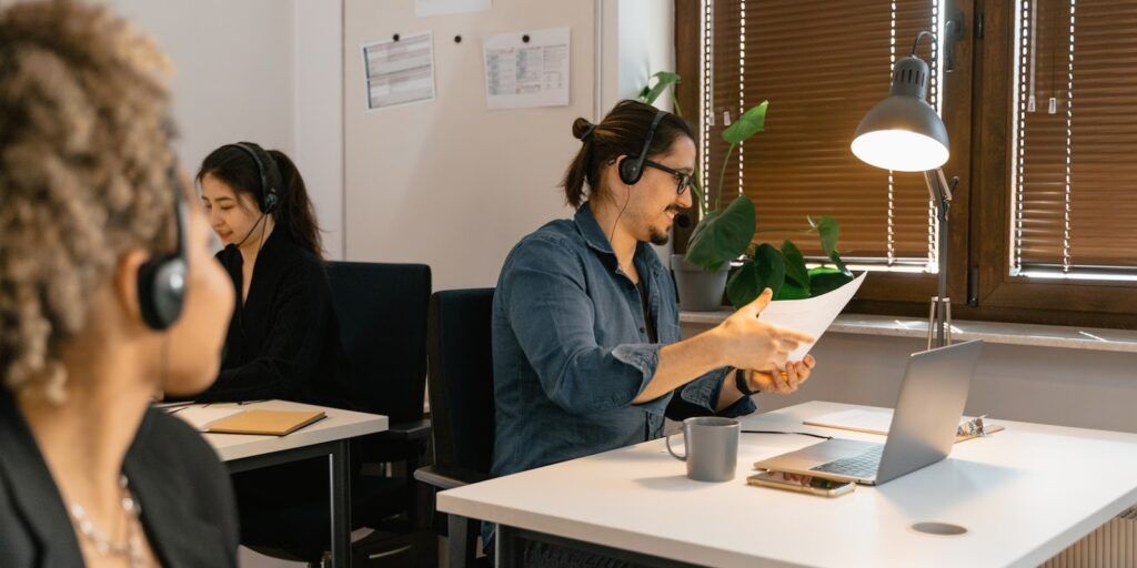 Maximizing Your Investment: How Nationwide ASL Interpreting Services Can Help Your Phoenix Business Get More for Your Money