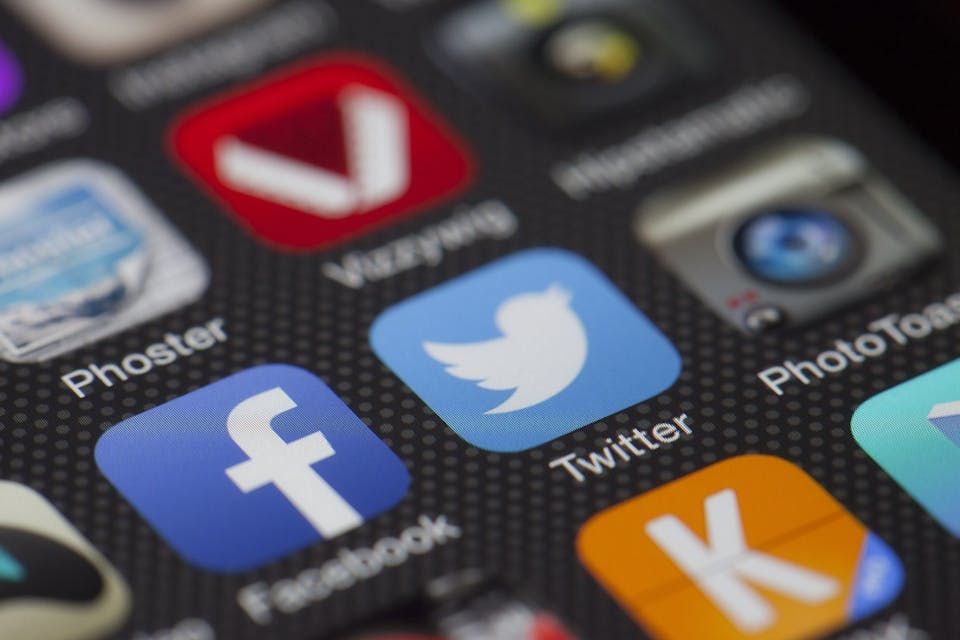 How Can I Use Social Media and Online Platforms to Connect with Other Interpreters and Find Resources and Support?